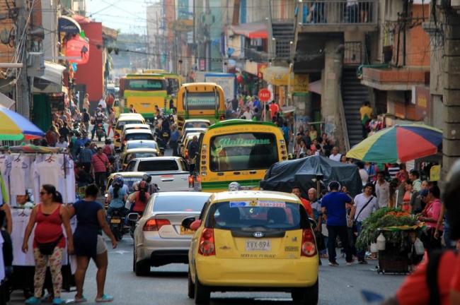 Caos en plaza de mercado central