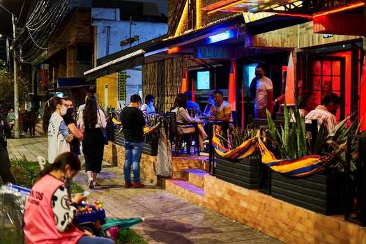 Lo privado, lo público y Cuadra Play