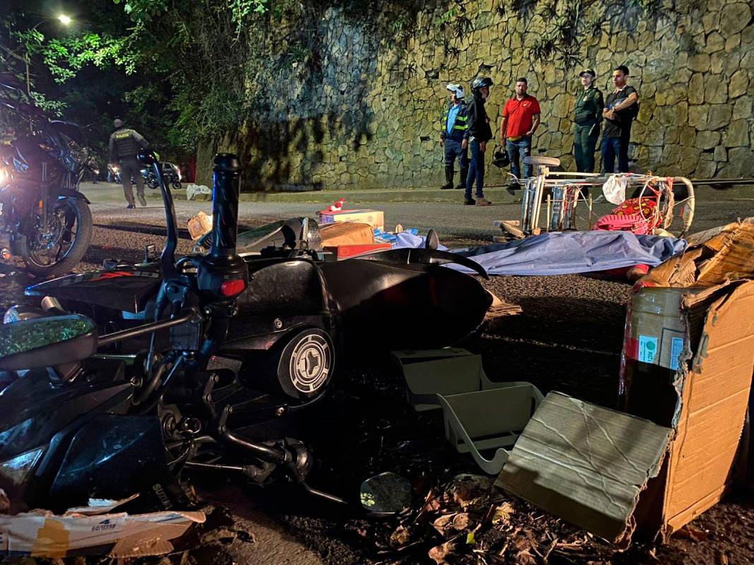 Motorizado le fulminó la vida a una mujer en Floridablanca