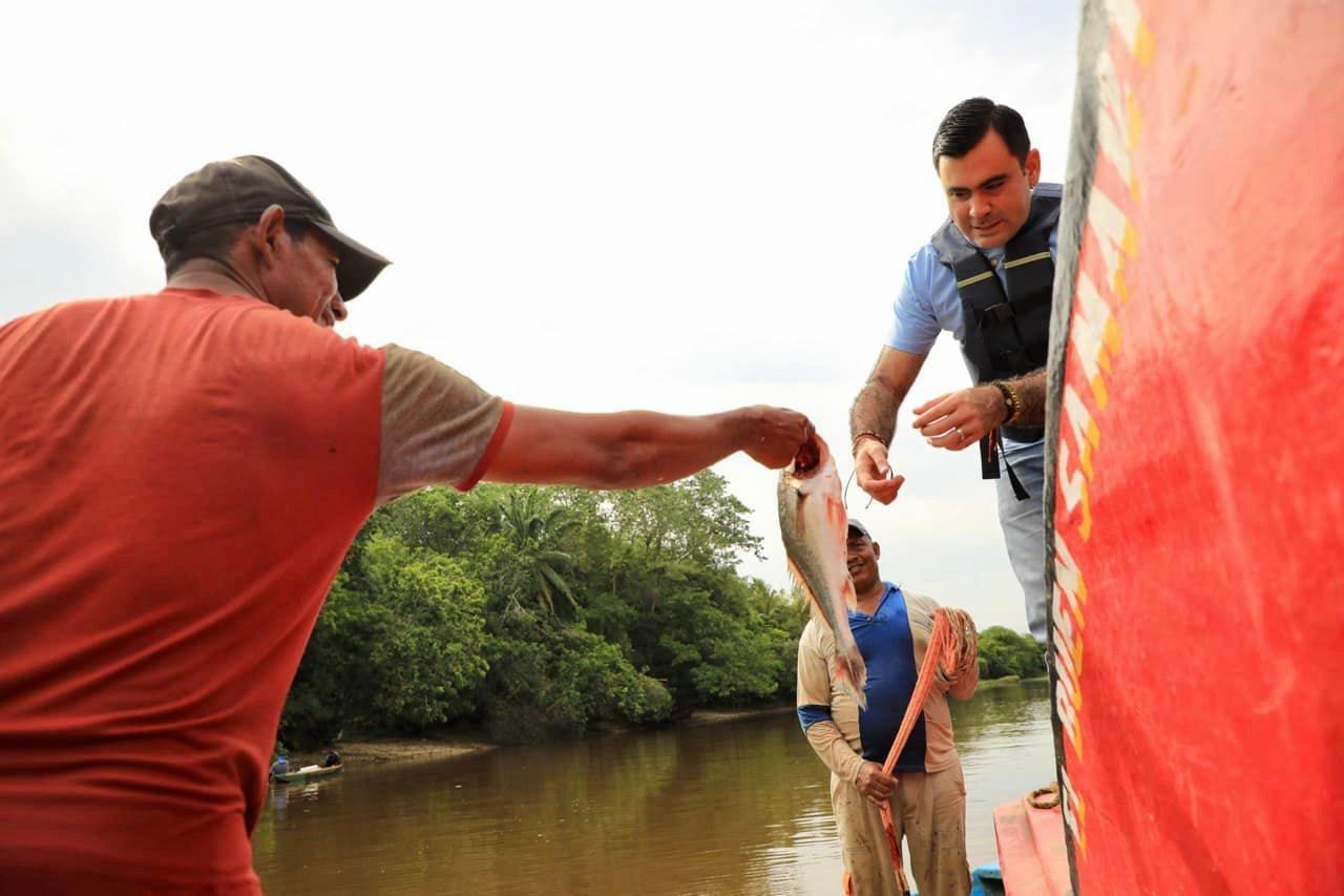 500 kilómetros de placa huellas e inversión para el Río Magdalena