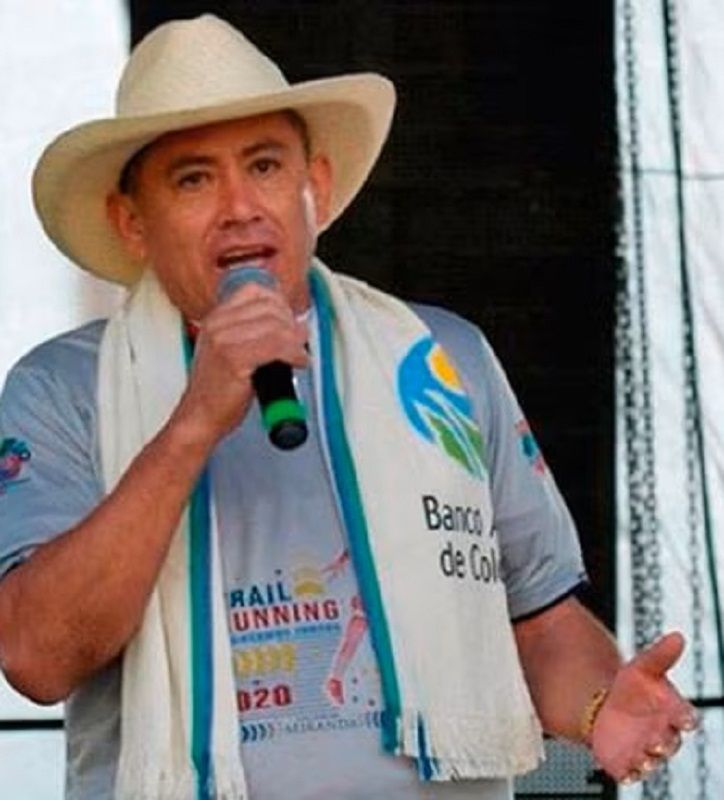 Por agresivo empapelan mandatario de San José de Miranda