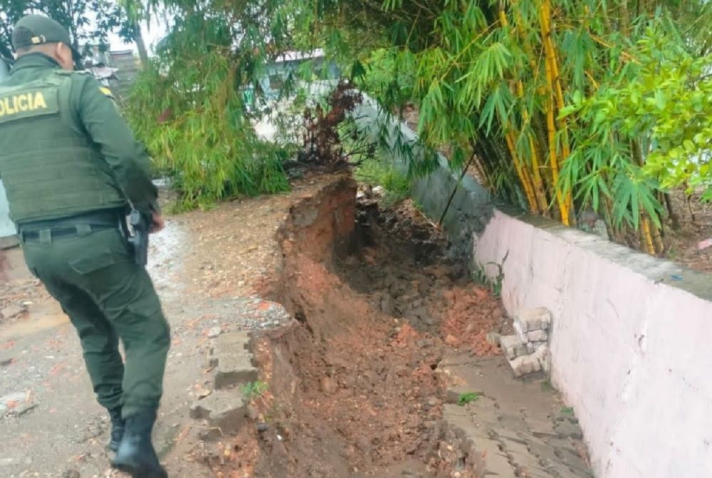 Habitantes de Puerto Wilches piden ayuda ante amenaza de inundación