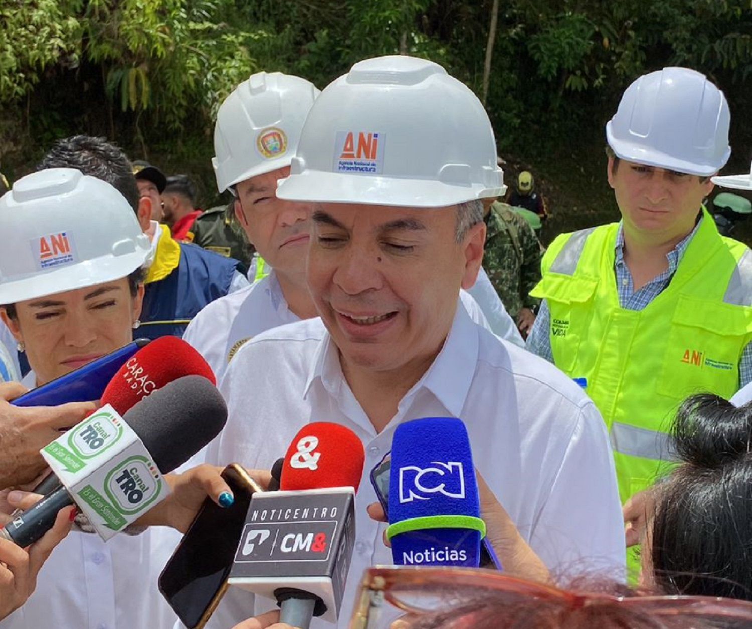 APERTURA de la carretera a Barrancabermeja es incierta