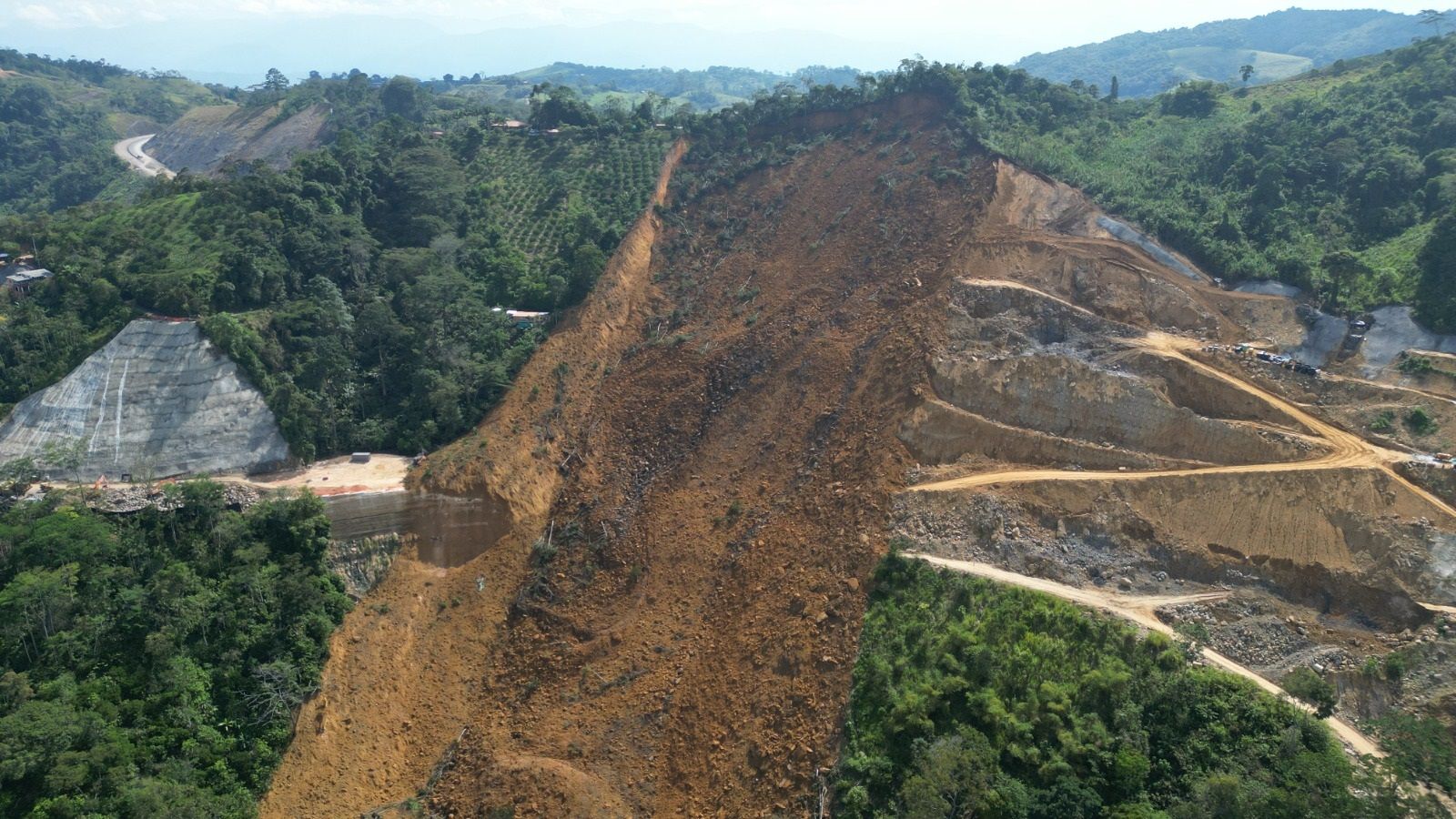 Sigue paralizado el tránsito entre Bucaramanga y Barrancabermeja