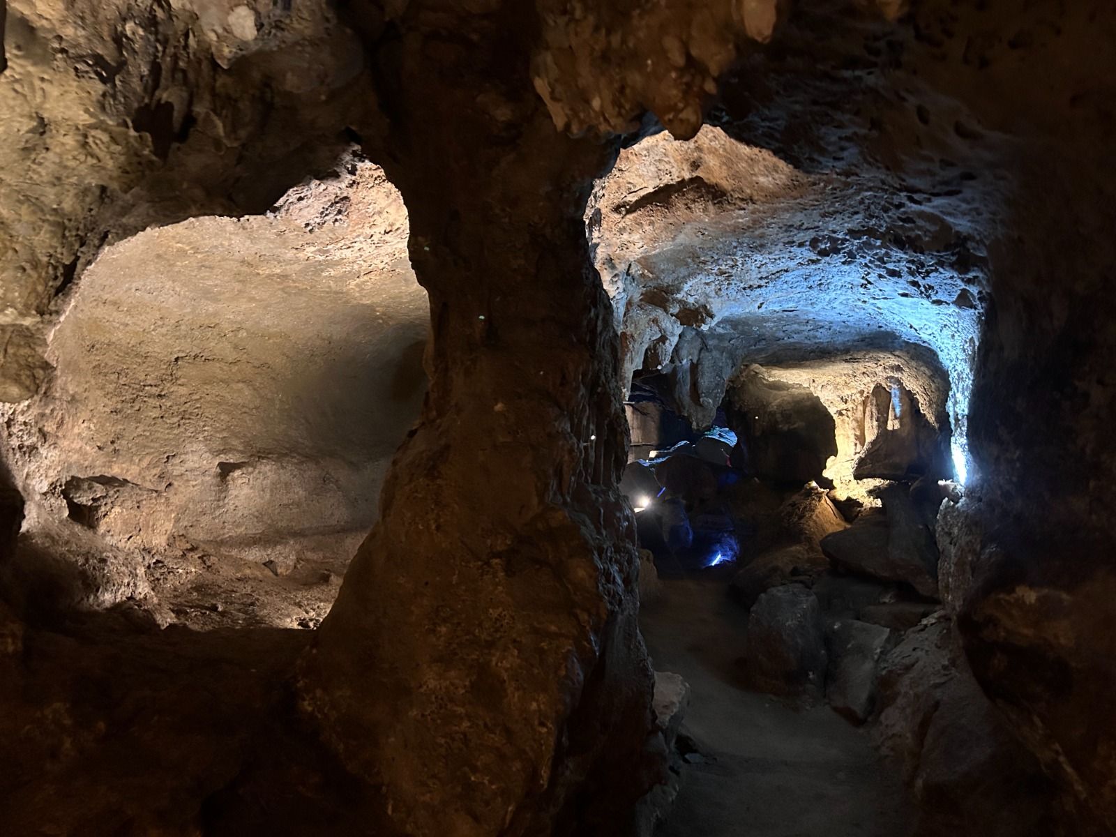 Presentada primera cueva natural con efectos lumínicos de Colombia ​​​​​​​