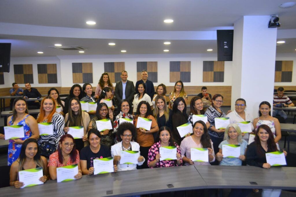 41 mujeres se prepararon en el seminario de finanzas personales