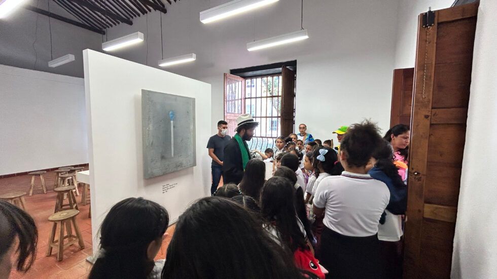 Estudiantes disfrutaron recorrido artístico ofrecido por Salas Abiertas