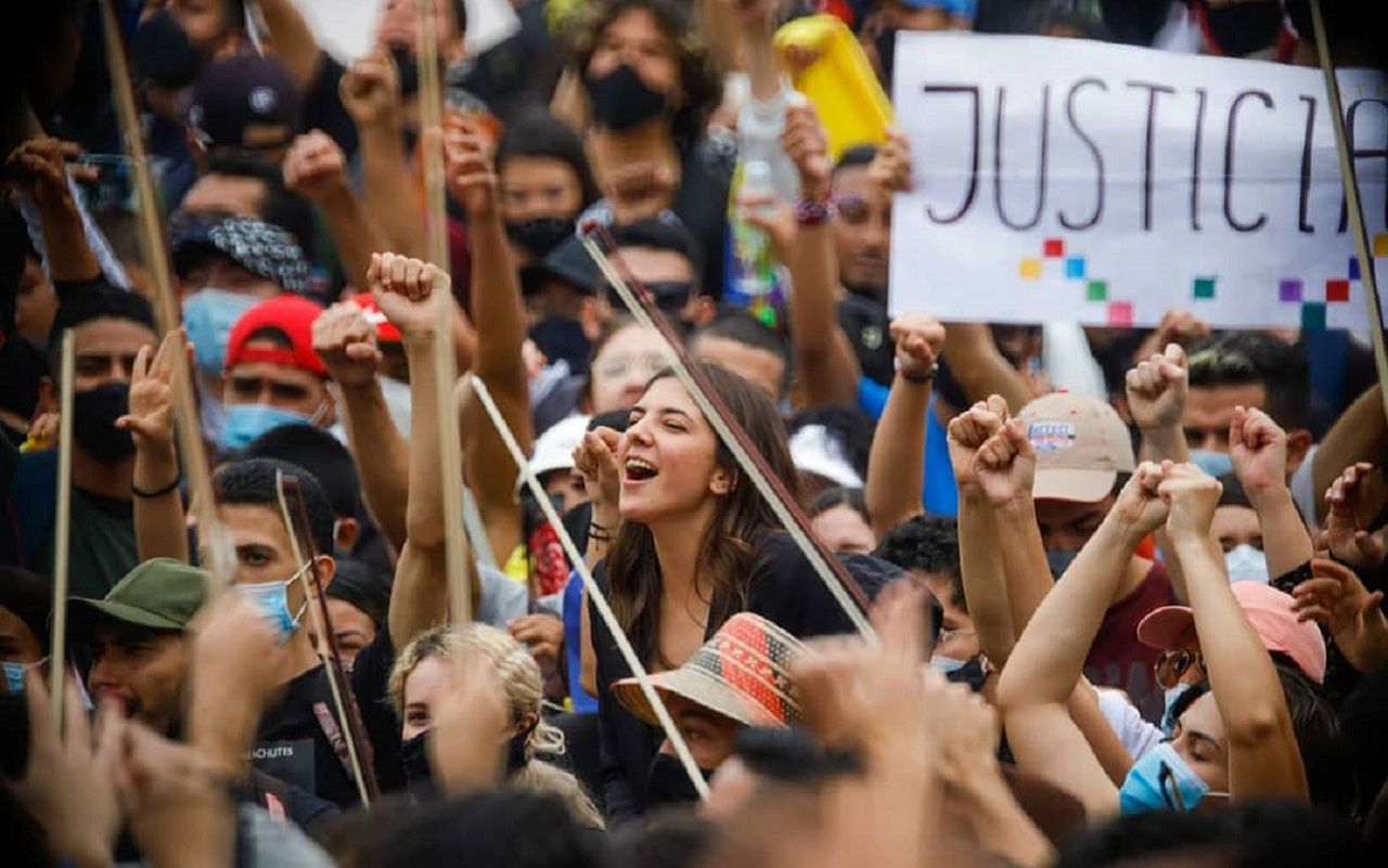 Vuelve y juega proyecto para reglamentar la protesta social