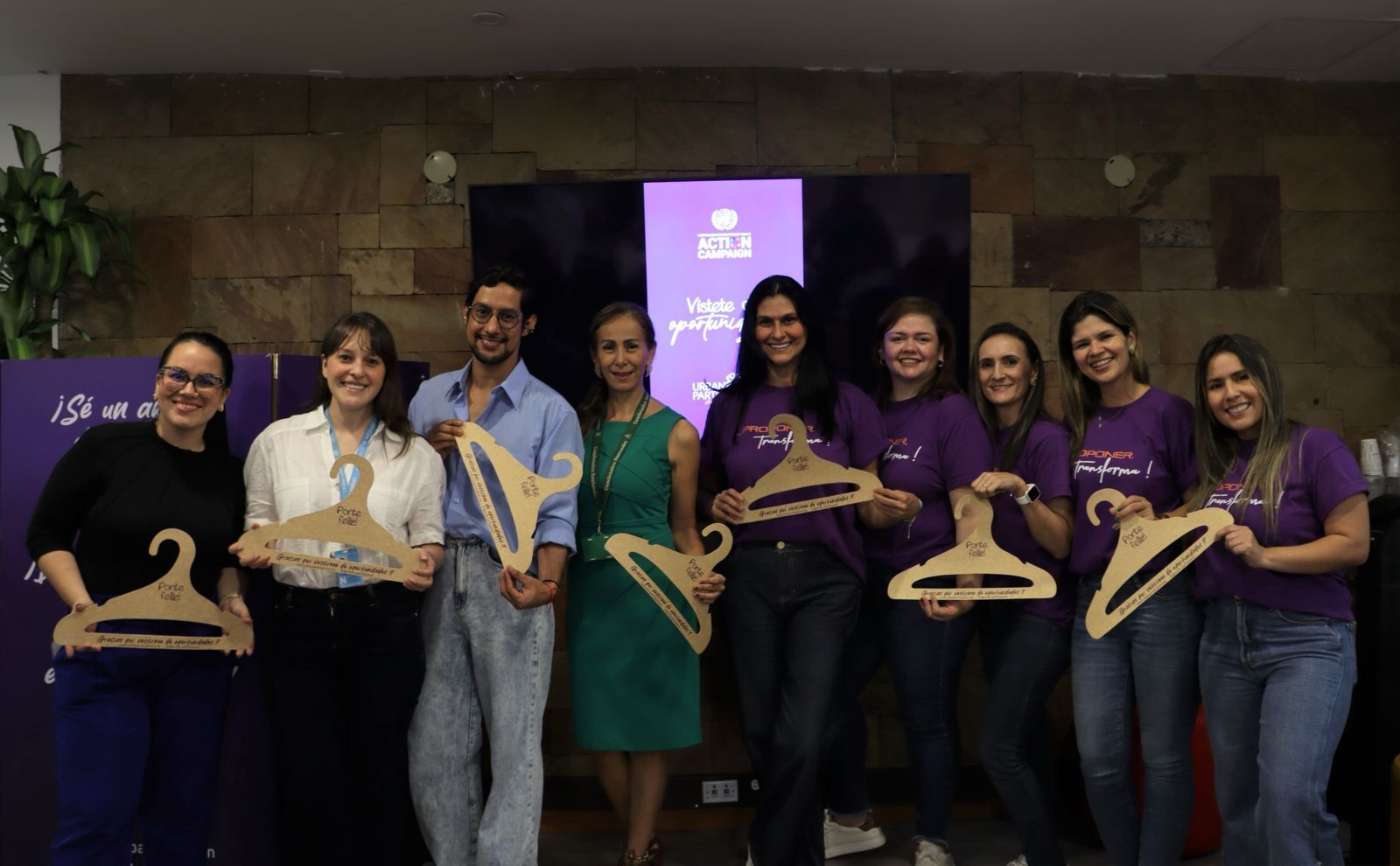 Estrategia de empleabilidad “Vístete de Oportunidades”