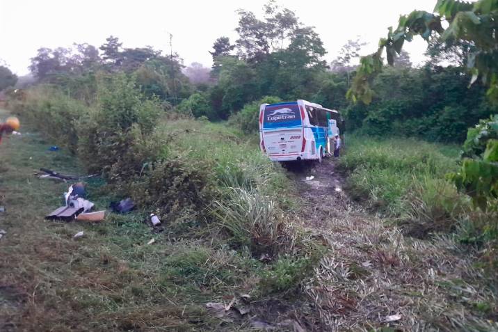 Ligero descuido generó fuerte accidente de bus en Santander