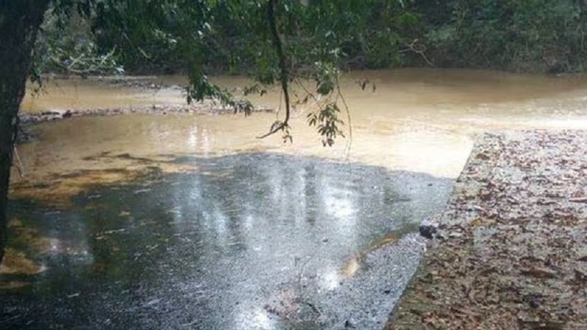 Cerrado el acueducto tras derrame de petróleo crudo en Cimitarra, Santander