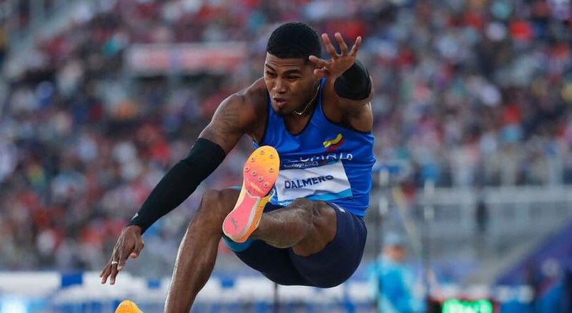 Campeones Panamericanos del salto largo son colombianos