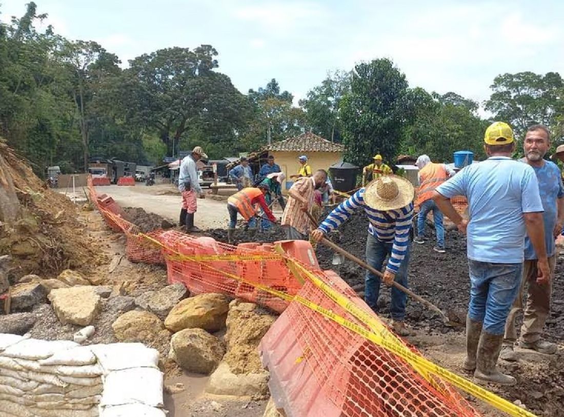Piden pobladores no realizar trabajos en vía Bucaramanga-Barrancabermeja