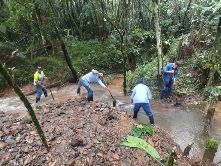 Una creciente del río Mogoticos acabó con cultivos y un puente