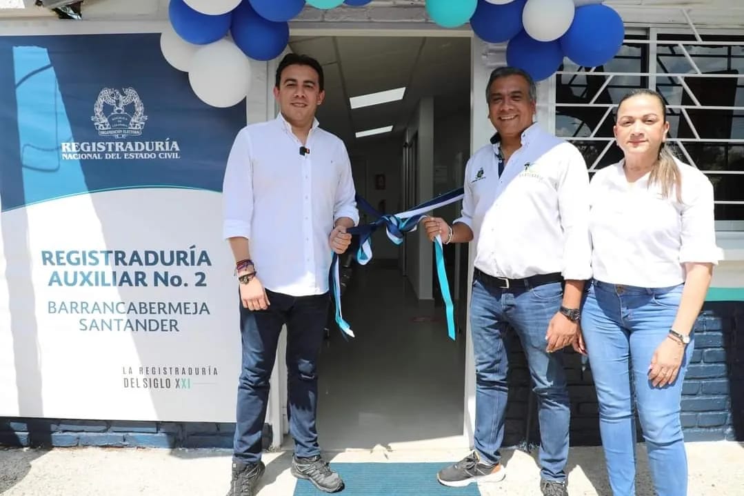 Registrador nacional inauguró registraduría en Santander