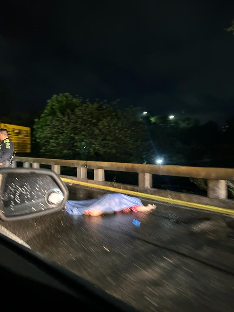 Adulta mayor fue arrollada hasta la muerte por camioneta en el anillo vial