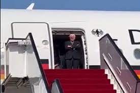 El presidente alemán llegó a Catar pero nadie lo recibió