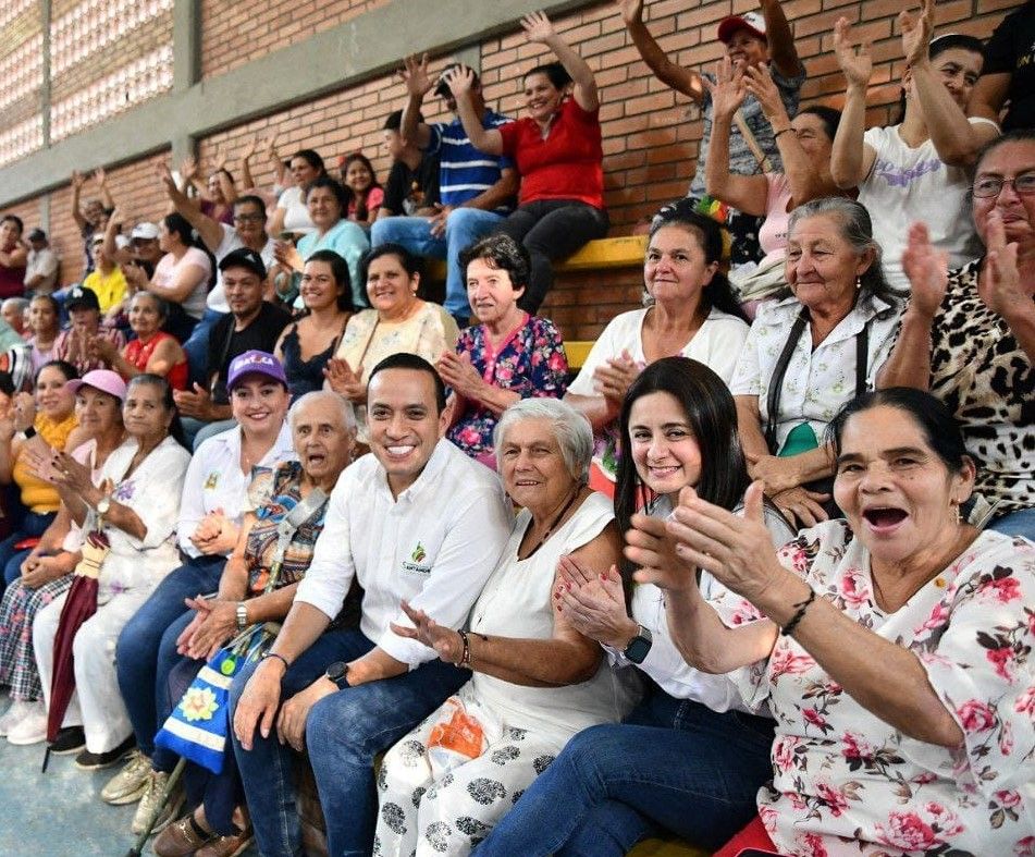 Programa e iniciativa Siempre Mujer Activa en Aratoca