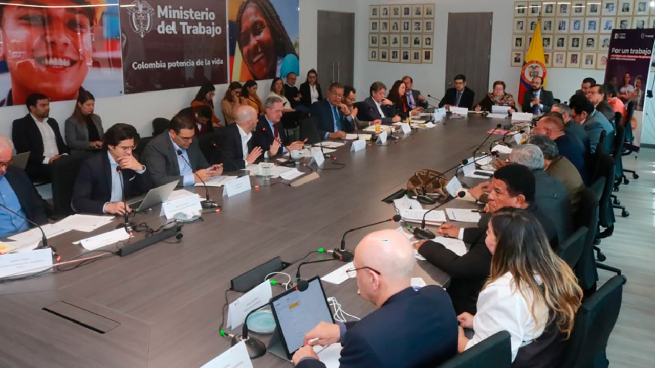 Días cruciales para asalariados: así será el cronograma para la negociación del mínimo 2024