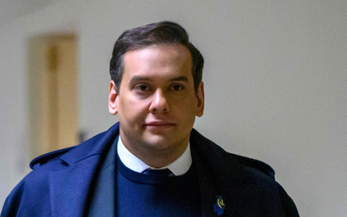 Republicano George Santos fue expulsado del Congreso Americano