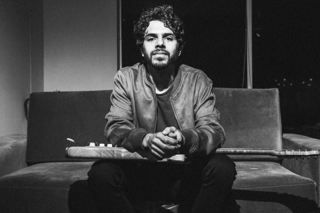 Lo honesto e íntimo del sonido de Santiago Sandoval