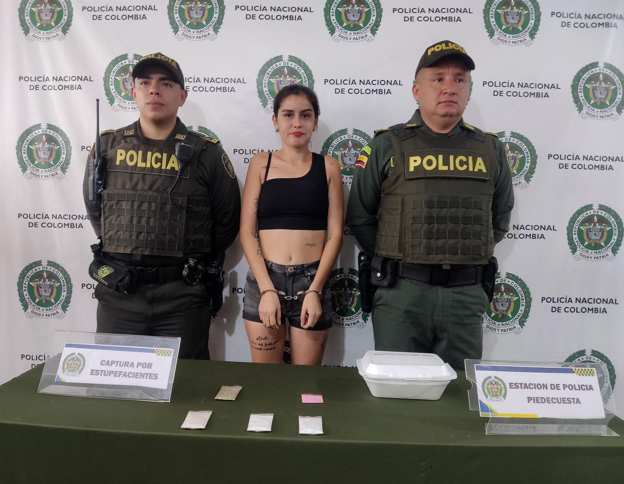 Capturada por encaletar droga en un porta comida