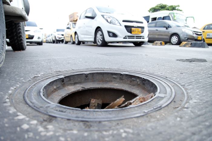 Embarazada perdió a su bebé tras caer a una alcantarilla en Santander