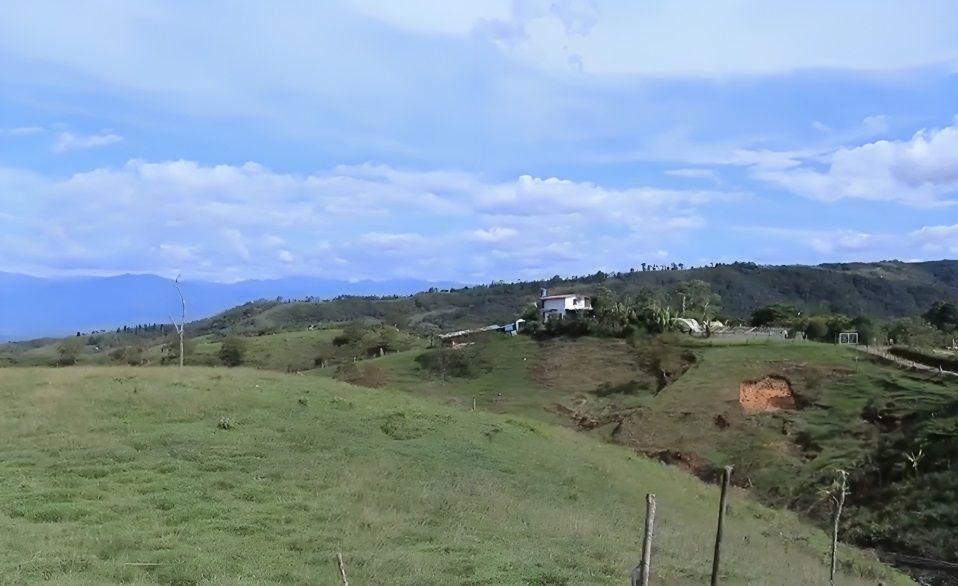 Santander construye sueños con el programa ‘Mi techo es un hecho’