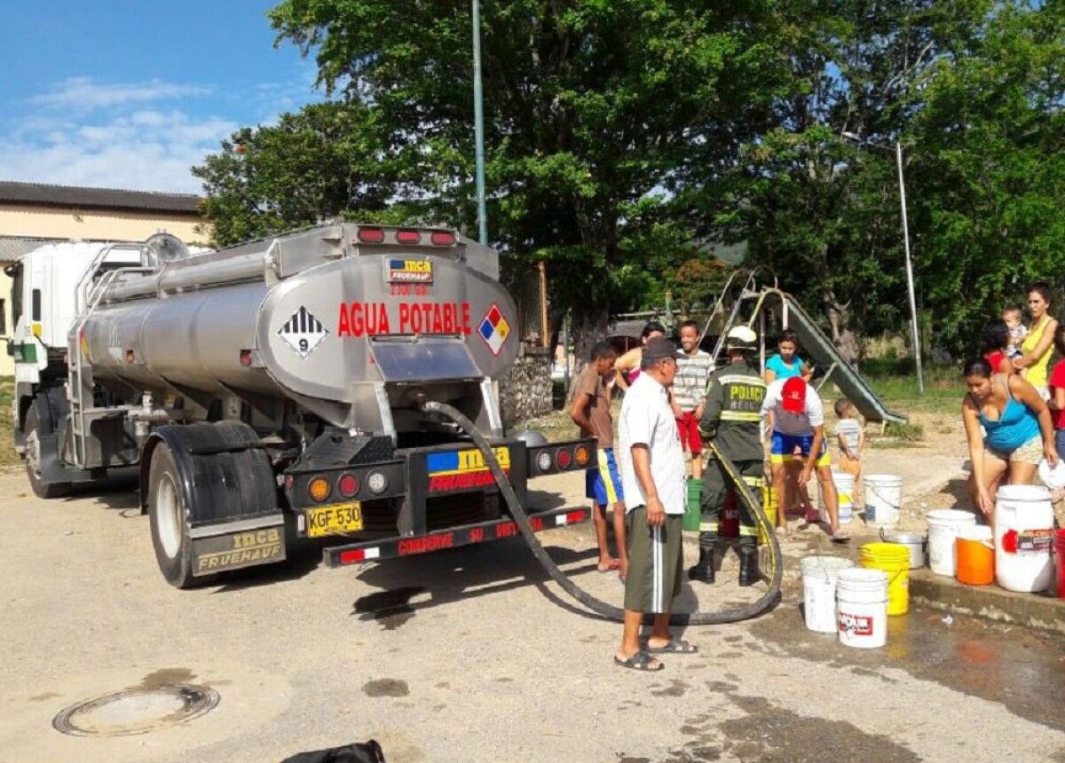 Desabastecimiento de agua deja a dos municipios santandereanos en calamidad pública