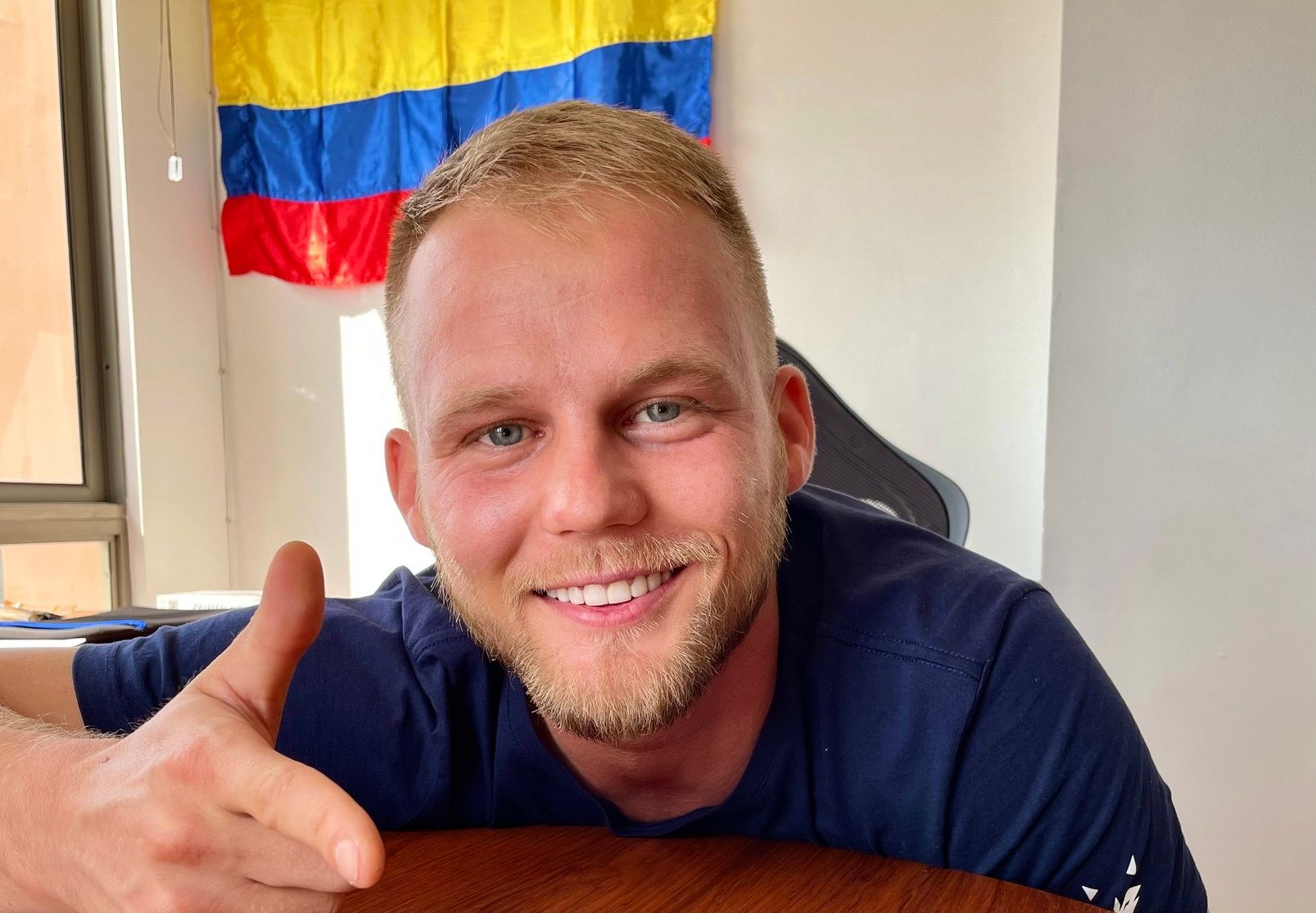 Controversia entre influencer alemán y proveedor colombiano por diseños de ropa