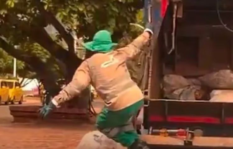 Recolector de basura conquista las redes sociales con su baile