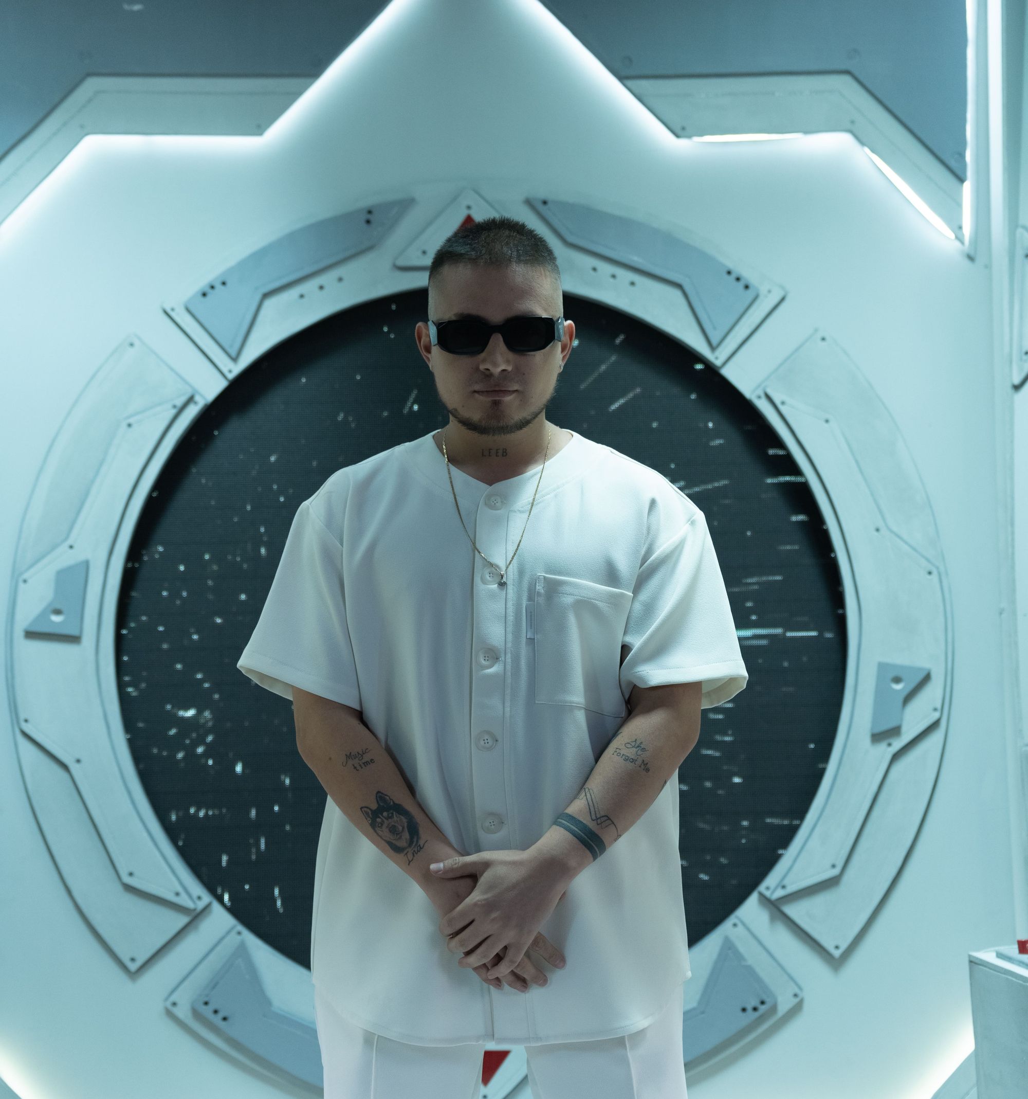 LEEB presenta su primer álbum musical