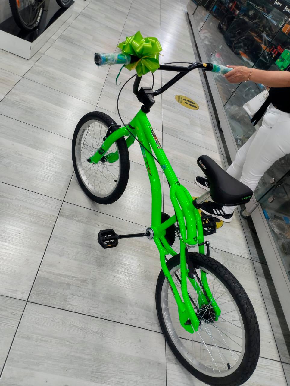Niño recibió bicicleta en su cumpleaños y se la robaron al día siguiente en Piedecuesta