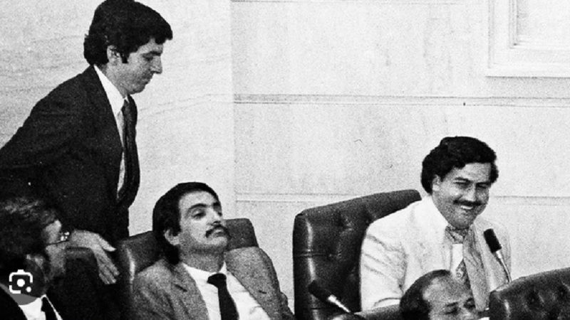 Expresidente Gaviria entregó ante la JEP su versión sobre la relación de su gobierno con Los Pepes