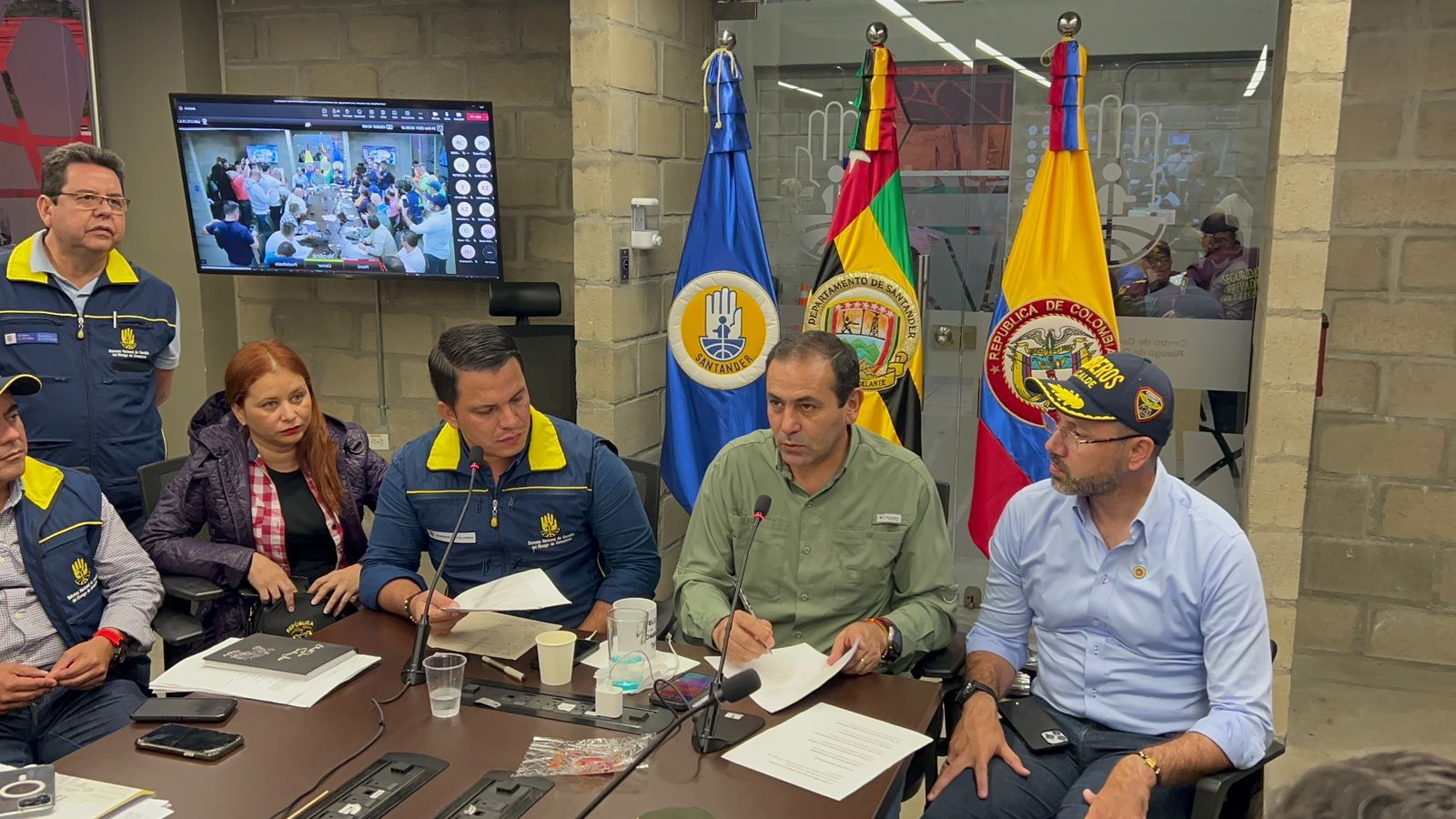 Gobernador Juvenal Díaz Mateus lidera resiliencia en Santander frente a emergencia ambiental