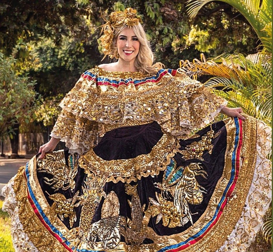 Nicolle Liseth Montañés Becerra en XLIV Reinado Nacional de la Panela