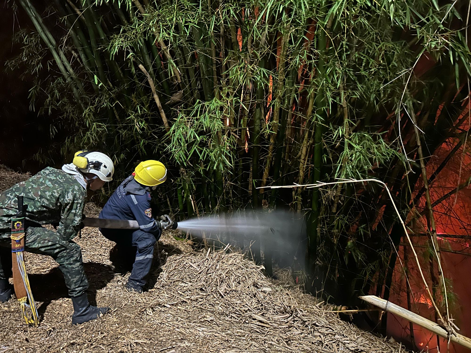 Alerta de incendios en Santander, desde hace tres días arde una montaña en Mogotes