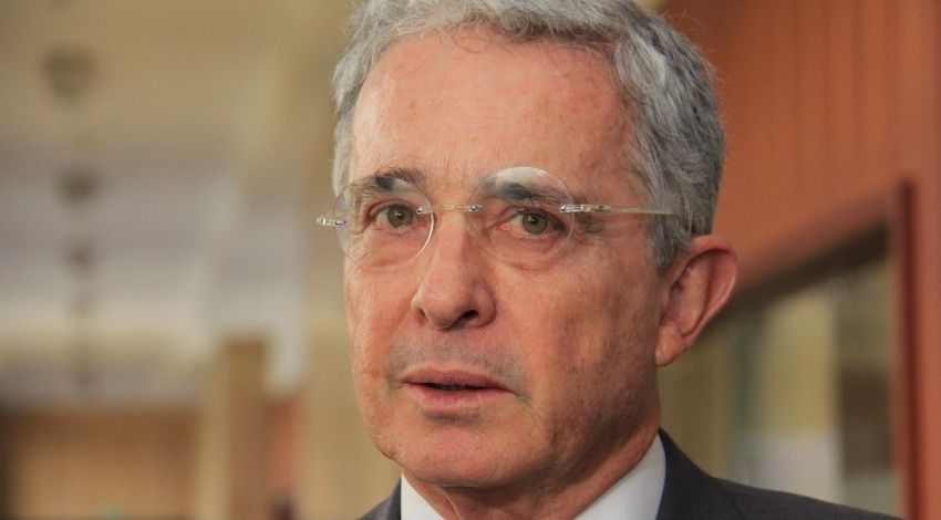 Esparcimiento y críticas: La estancia de Álvaro Uribe en Estados Unidos