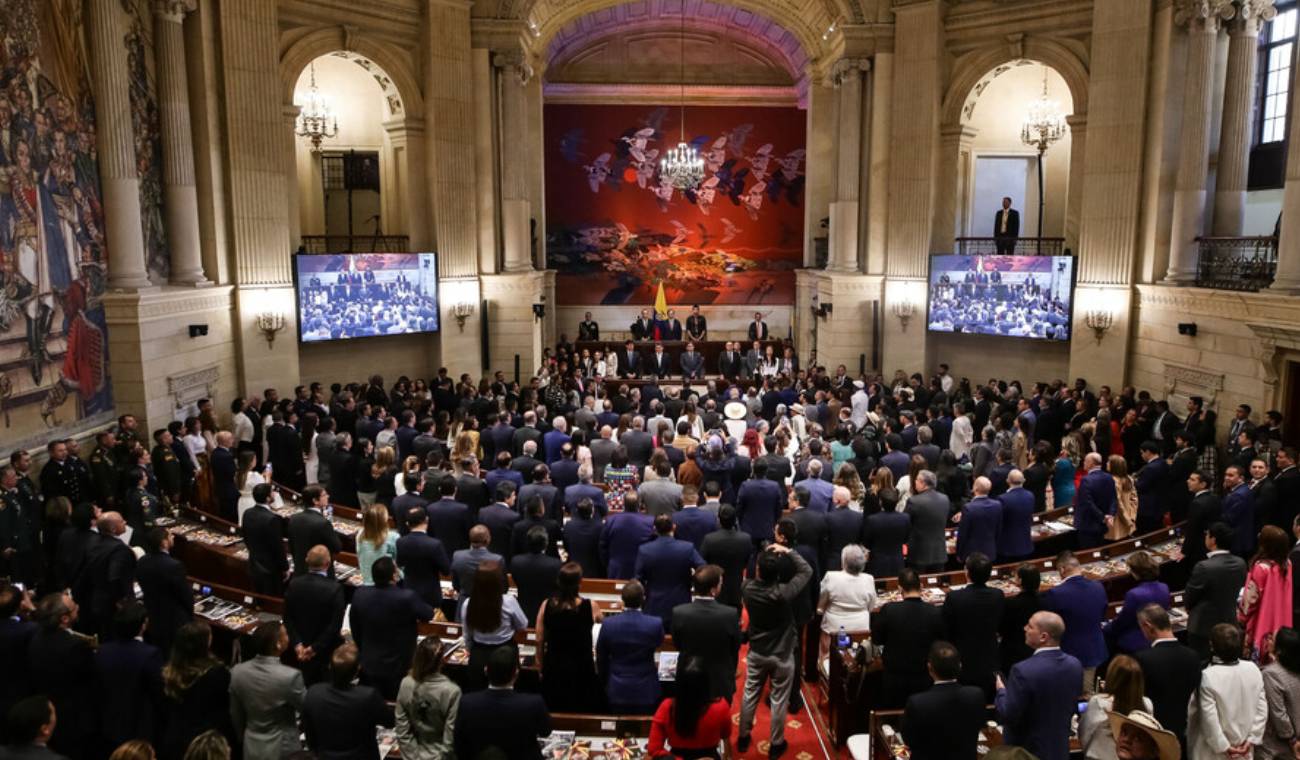 Cuestionamientos políticos por la gestión de la violencia en Colombia