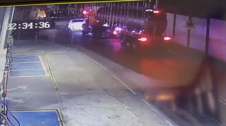 VIDEO Imprudencia generó aparatoso accidente en El Socorro