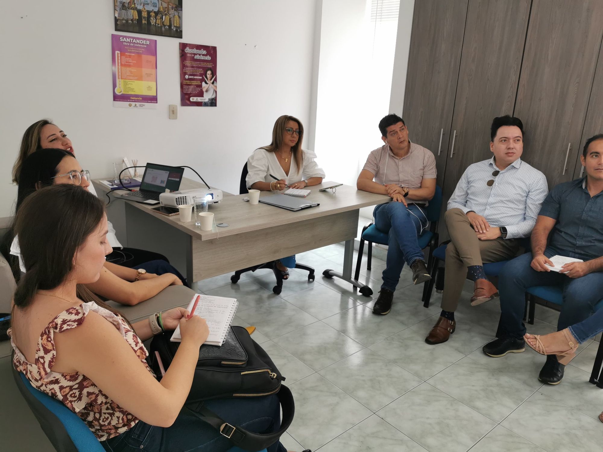 Gobernación de Santander y UIS planifican acciones por la equidad de género