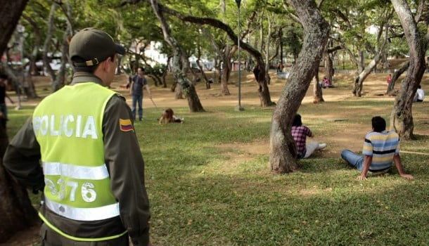 Casi 200 personas han sido multadas por consumo de alucinógenos y alcohol en parques del Área Metropolitana