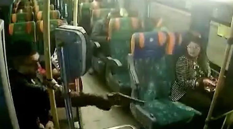 VIDEO. Delincuentes atracaron a mano armada bus intermunicipal