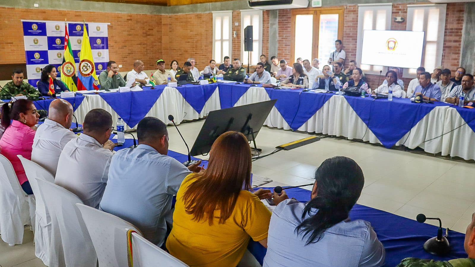 Gobernador de Santander lidera acciones contundentes para proteger a palmicultores