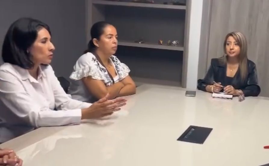 Gobernación de Santander responde a protesta de madres comunitarias del ICBF