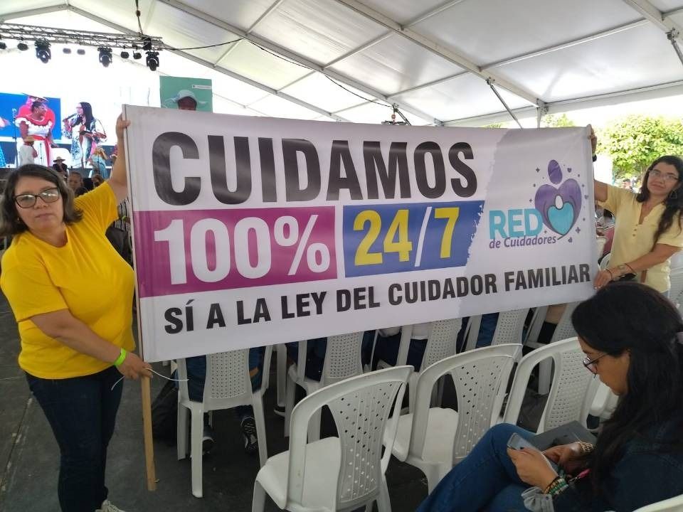 La lucha de los cuidadores familiares de personas con discapacidad