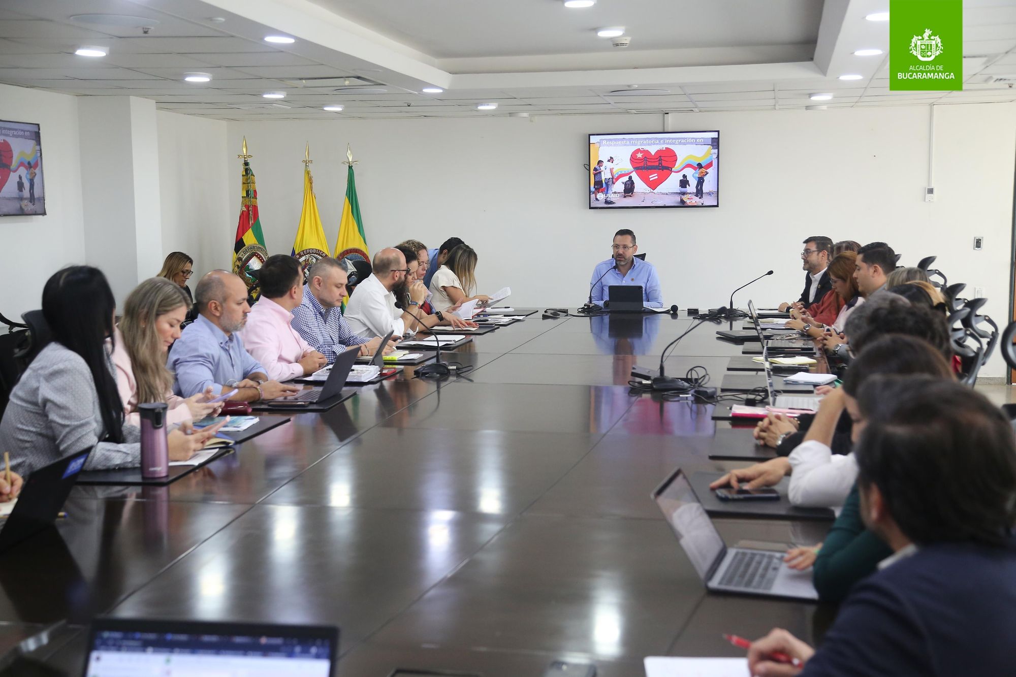 Impulso a proyectos sociales y económicos en Bucaramanga