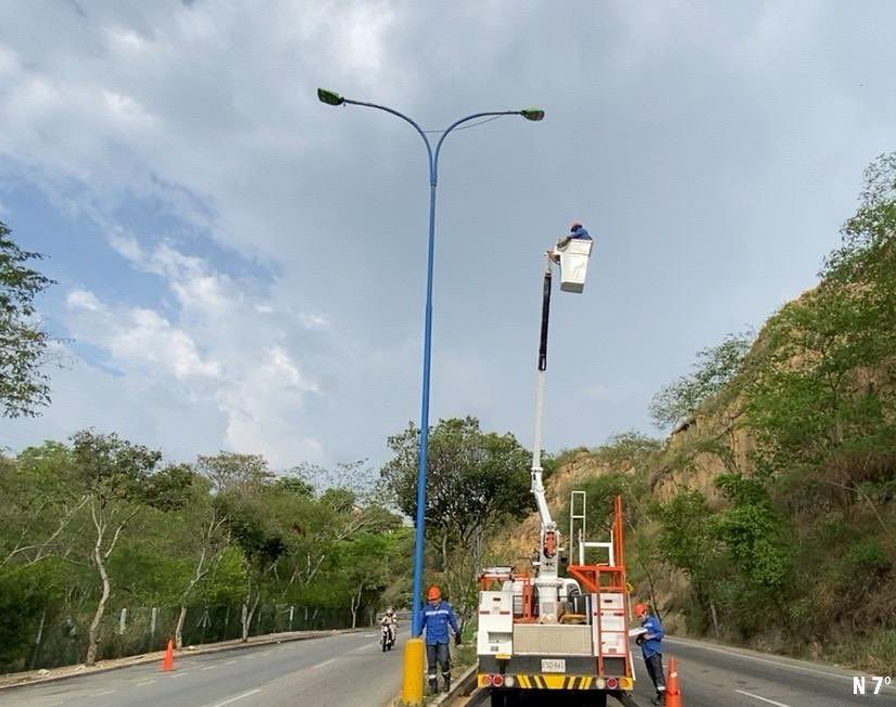 Bucaramanga continúa su lucha contra la oscuridad