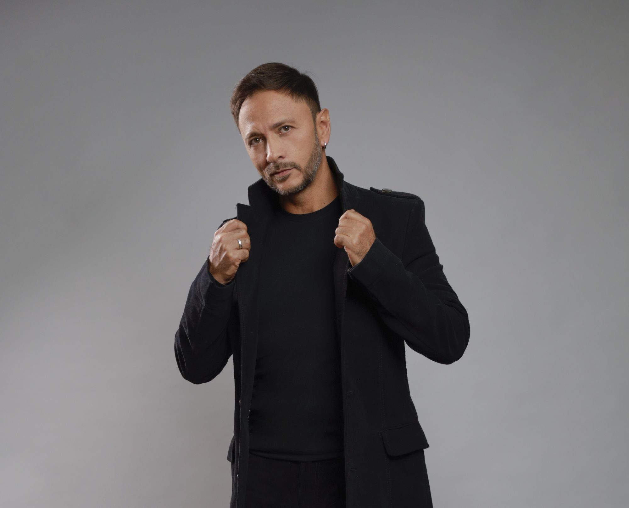 Esteban Louis presenta su sencillo “Ya lloré lo suficiente”