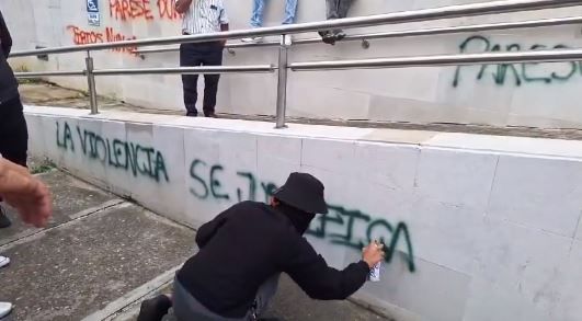 Protesta contra la Fiscalía terminó en actos vandálicos